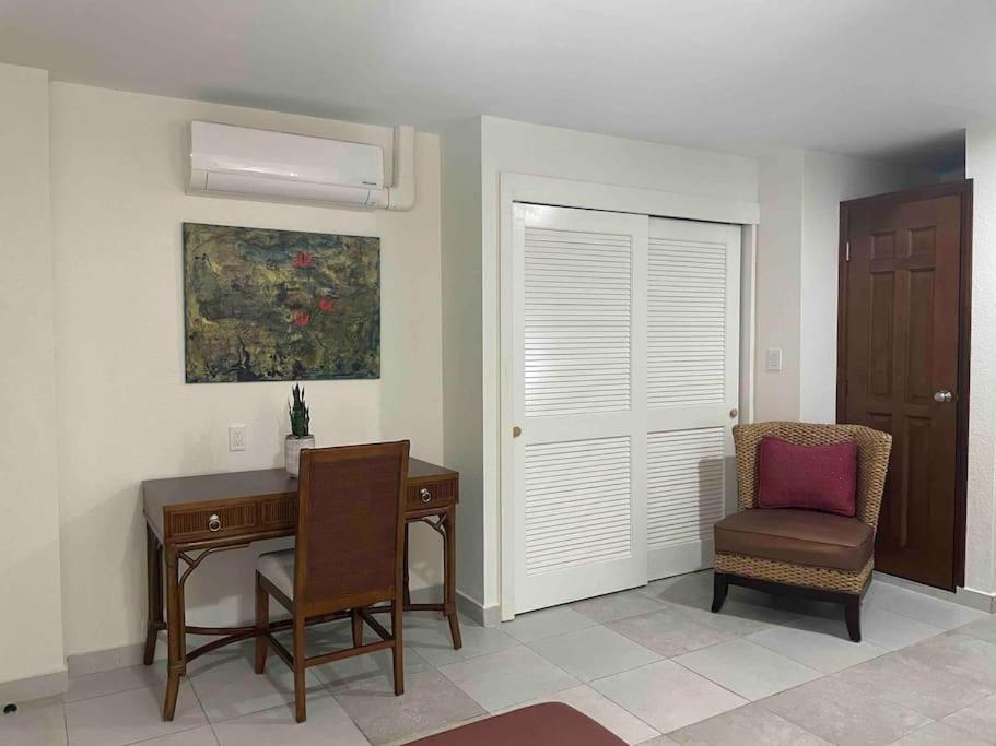 1 Bedroom Apt With Pool In Simpson Bay Koolbaai エクステリア 写真